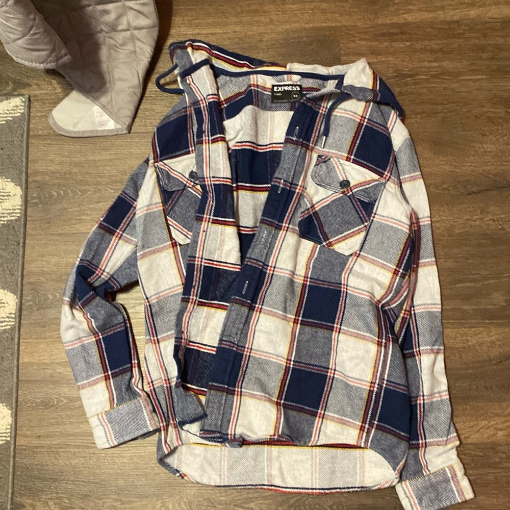 hooded navy blue, red, and white button up shirt